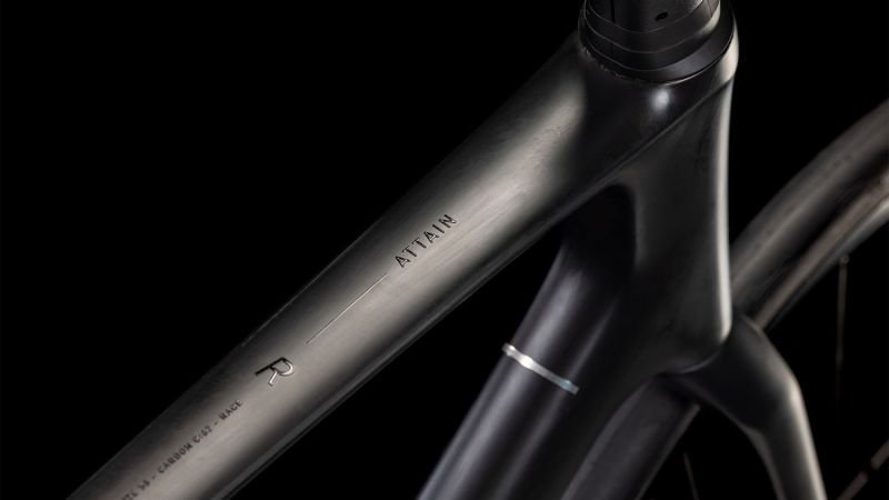 Cube Attain C:62 Race blackline – Bild 2