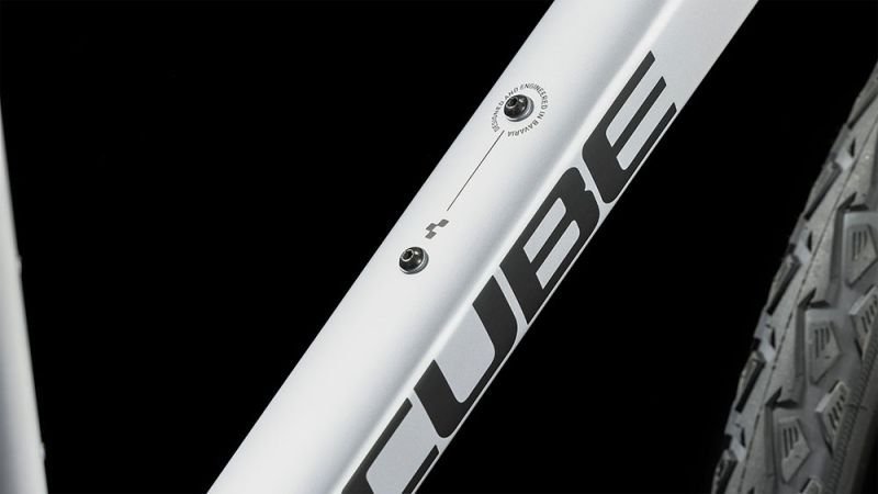 Cube Nature EXC polarsilver´n´black – Bild 5